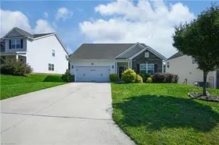 6725 Barton Creek Dr, Whitsett, NC 27377 - Photo 26