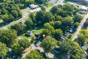 1305 E Willowbrook Dr, Burlington, NC 27215 - Photo 24