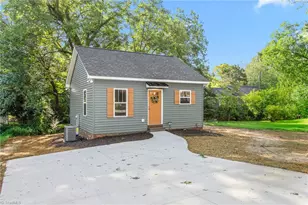 1305 E Willowbrook Dr, Burlington, NC 27215 - Photo 1