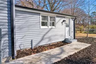 1013 Willow Rd, Greensboro, NC 27401 - Photo 18