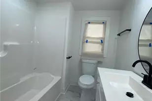 1013 Willow Rd, Greensboro, NC 27401 - Photo 10