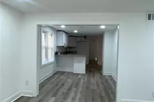 1013 Willow Rd, Greensboro, NC 27401 - Photo 6