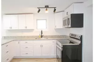1013 Willow Rd, Greensboro, NC 27401 - Photo 14