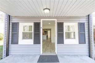 1013 Willow Rd, Greensboro, NC 27401 - Photo 6