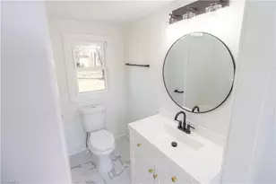 1013 Willow Rd, Greensboro, NC 27401 - Photo 20