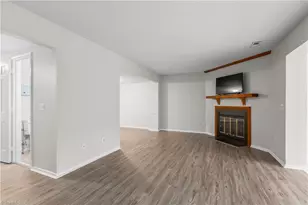 3921 Valley Ct, Winston-Salem, NC 27106 - Photo 6