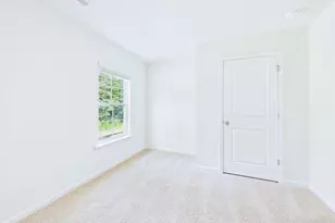 1547 Hamilton Hills Dr, Greensboro, NC 27406 - Photo 6