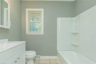 1207 Robin Rd, Eden, NC 27288 - Photo 24