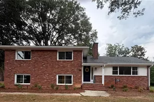 2701 Tudor Rd, Winston-Salem, NC 27106 - Photo 1
