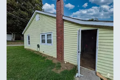 181 Railroad Street, Mocksville, NC 27028 - Photo 2
