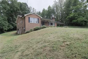 1955 Siloam Rd, Mount Airy, NC 27030 - Photo 2