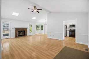 6 Castle Bridge Ct, Greensboro, NC 27407 - Photo 2