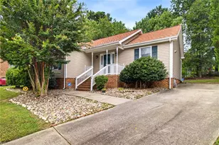 6 Castle Bridge Ct, Greensboro, NC 27407 - Photo 1