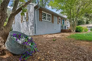 126 Hobson Dr, Mocksville, NC 27028 - Photo 14