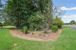 126 Hobson Dr, Mocksville, NC 27028 - Photo 10