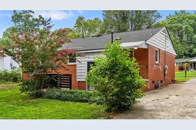2010 Twain Road, Greensboro, NC 27405 - Photo 24