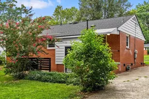 2010 Twain Rd, Greensboro, NC 27405 - Photo 24