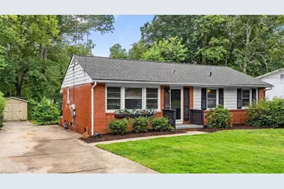2010 Twain Road, Greensboro, NC 27405 - Photo 2