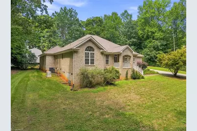 5823 Big Oak Way, Randleman, NC 27317 - Photo 2