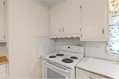 2294 N Old Greensboro Road, High Point, NC 27265 - Photo 8