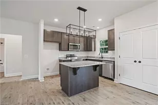 410 Fayetteville St, Liberty, NC 27298 - Photo 8
