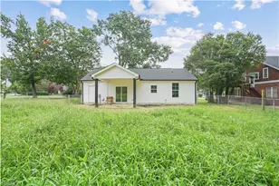 410 Fayetteville St, Liberty, NC 27298 - Photo 38