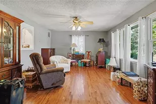 1000 Meade Dr, Greensboro, NC 27410 - Photo 4