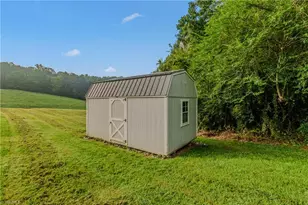 171 Clover Ln, Mount Airy, NC 27030 - Photo 2