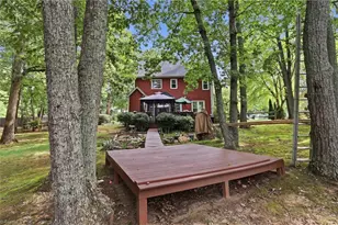 8984 Stamford Club Ct, King, NC 27045 - Photo 10