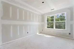 2033 E 14th St, Winston-Salem, NC 27105 - Photo 10