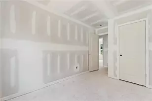 2033 E 14th St, Winston-Salem, NC 27105 - Photo 14