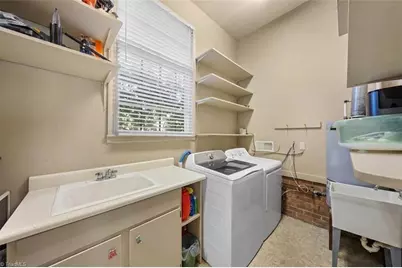 1228 Ridgecrest Avenue, Burlington, NC 27615 - Photo 26