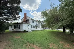 1109 W Main St, Yadkinville, NC 27055 - Photo 2