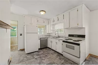 4412 Reidsville Road, Winston-Salem, NC 27101 - Photo 8