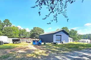 225 8th Ave, New London, NC 28127 - Photo 10