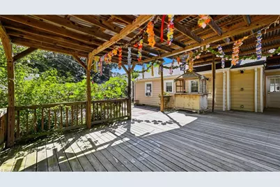 325 W Gilbreath Street, Graham, NC 27253 - Photo 18