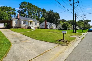 325 W Gilbreath St, Graham, NC 27253 - Photo 24