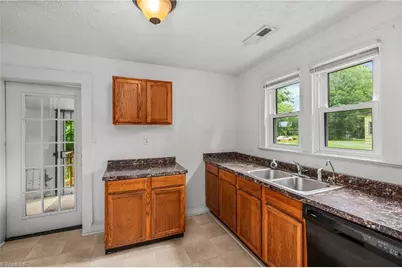 921 Gordon Street, High Point, NC 27260 - Photo 14
