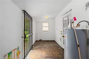 921 Gordon St, High Point, NC 27260 - Photo 20