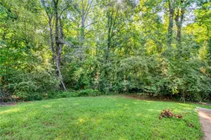 123 Old Linville Rd, Kernersville, NC 27284 - Photo 8