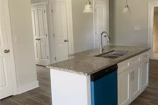 1203 Woodbriar Ave, Greensboro, NC 27405 - Photo 6