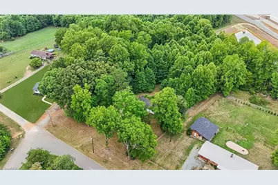 426 Fitch Drive, Mebane, NC 27302 - Photo 4