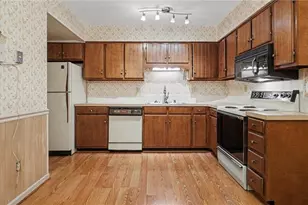 1001 Rock Knoll Ct, Winston-Salem, NC 27107 - Photo 4