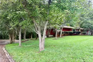 208 Harris Ave, Elkin, NC 28621 - Photo 4