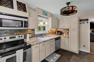 7317 Farmbrook Pl, Thomasville, NC 27360 - Photo 6
