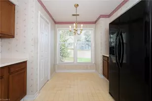2716 Sawgrass Ct, Winston-Salem, NC 27103 - Photo 4