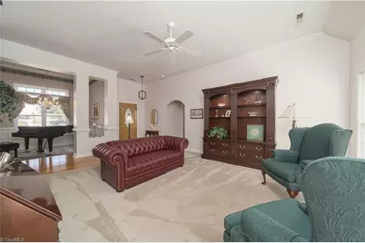 120 Williamshire Court, Kernersville, NC 27284 - Photo 2