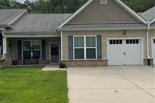 230 S Boyles St, Pilot Mountain, NC 27041 - Photo 4