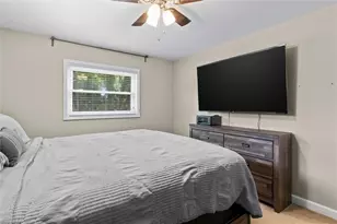 521 Dogwood Cir, High Point, NC 27260 - Photo 12