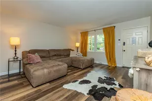 1523 Benbow St, Winston-Salem, NC 27106 - Photo 4